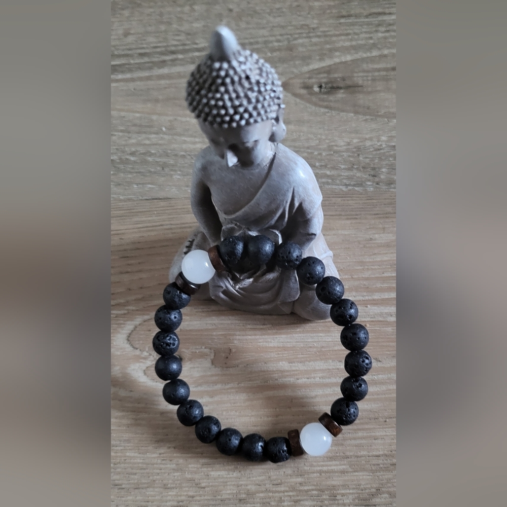 Quartz & Lava Stone Bracelet ✨